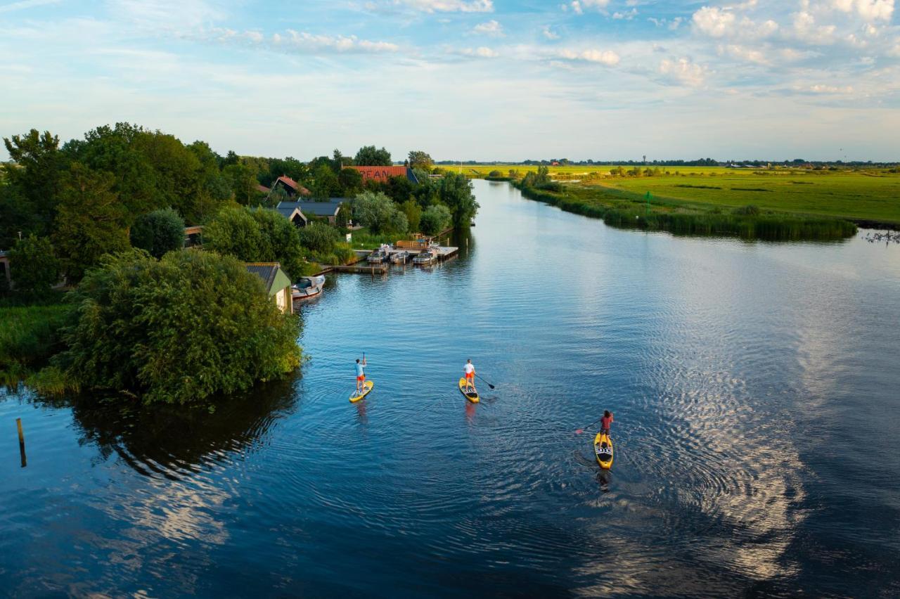 Pean-Buiten Waterlodges Nes  외부 사진